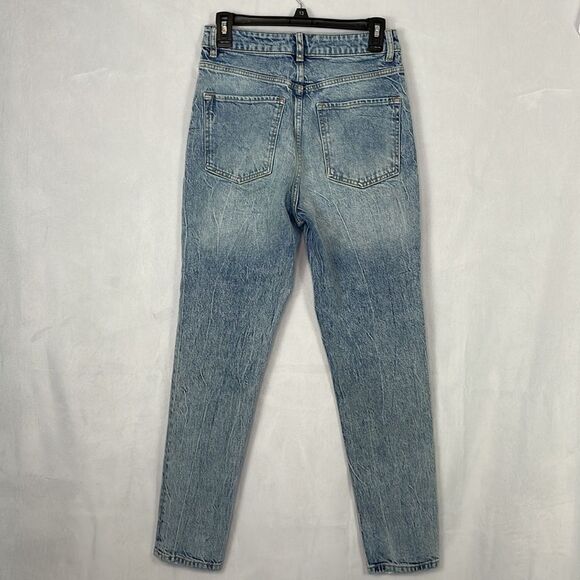 We The free Zuri Hi Rise Buttonfly Mom Jean. Blue Acid Wash. Size 27. - Picture 10 of 15
